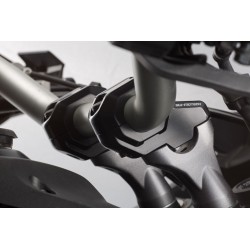 LEH.00.039.23100 : Soportes elevados SW-Motech con desplazamiento Transalp XL750