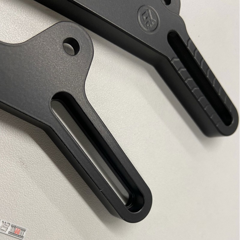 bruudt-windshield-adjustment-
