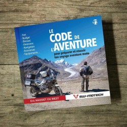 WER.PRI.FLY.041.2023 : Le code de l'aventure SW-Motech Honda Transalp XL750