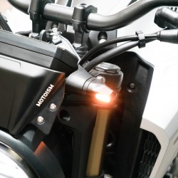 MO25140 : Motoism Blinker Neo Short Honda Transalp XL750